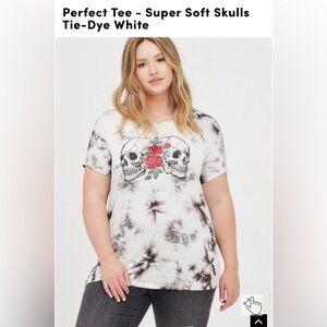 Torrid Skulls Tie Dye Shirt